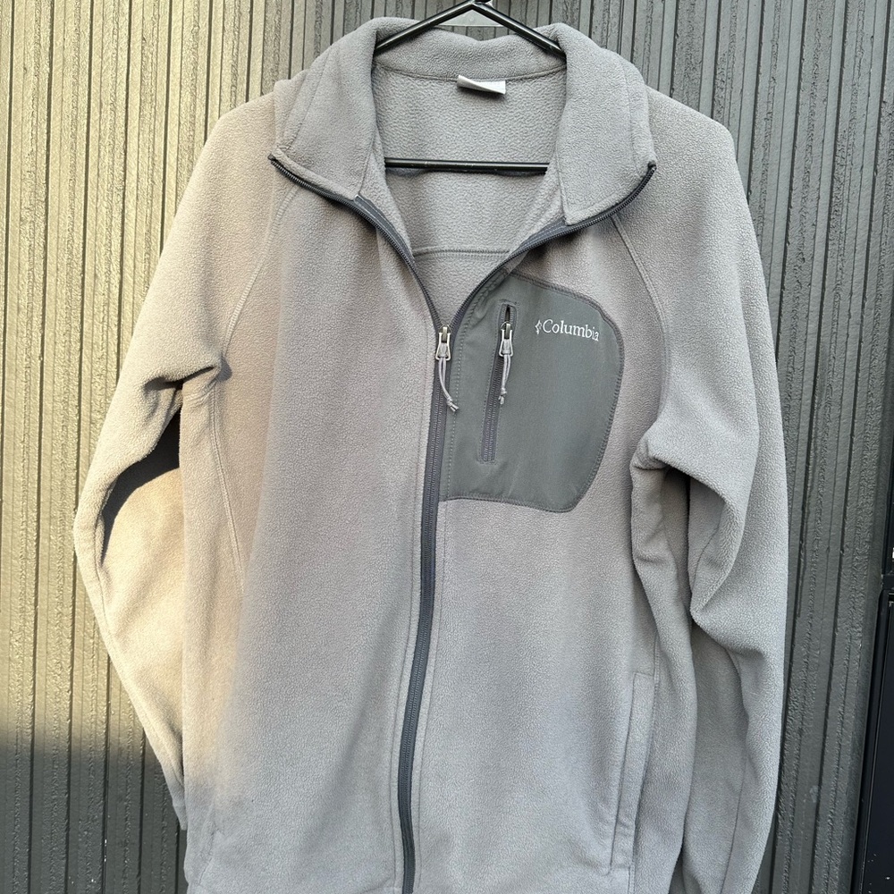 Columbia Men's Gray Fleece Sweater